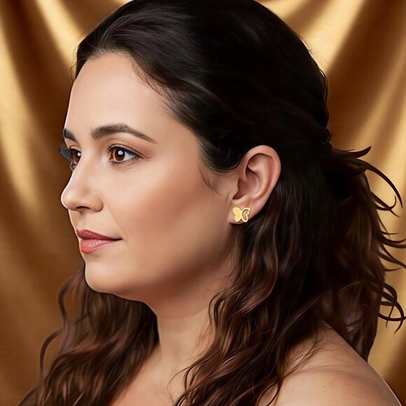 🆕️Glamorous 18K Gold-Plated Butterfly Stud Earrings Minimalistic Fashion Style - Picture 4 of 11